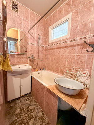 Продам трехкомнатную (3-комн.) квартиру, Советской Армии ул, 218/1, Армавир г