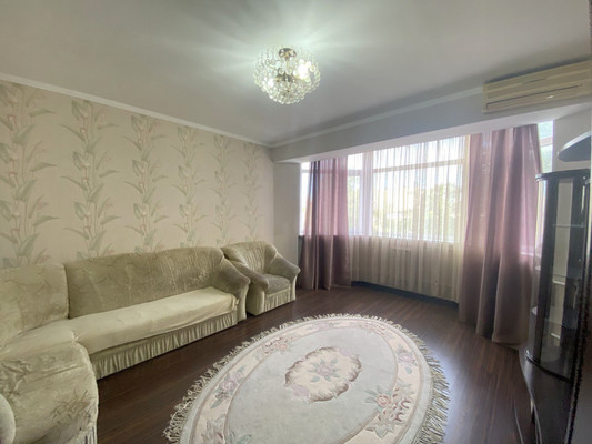 Продам двухкомнатную (2-комн.) квартиру, Чехова ул, 67, Анапа г