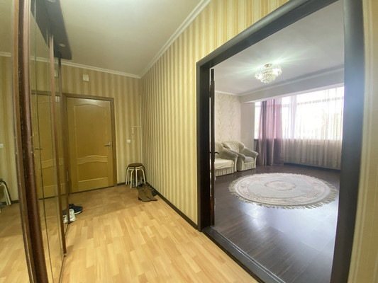 Продам двухкомнатную (2-комн.) квартиру, Чехова ул, 67, Анапа г