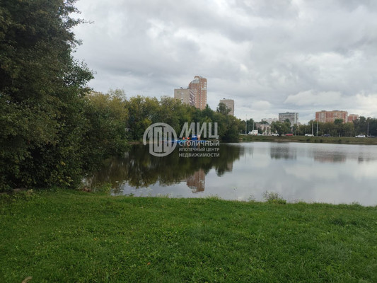 Продам однокомнатную (1-комн.) квартиру, Матроса Железняка б-р, 35, Москва г