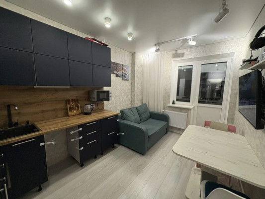 Продам двухкомнатную (2-комн.) квартиру, Горсоветская ул, 49/1, Ростов-на-Дону г