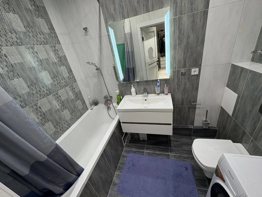 Продам двухкомнатную (2-комн.) квартиру, Горсоветская ул, 49/1, Ростов-на-Дону г