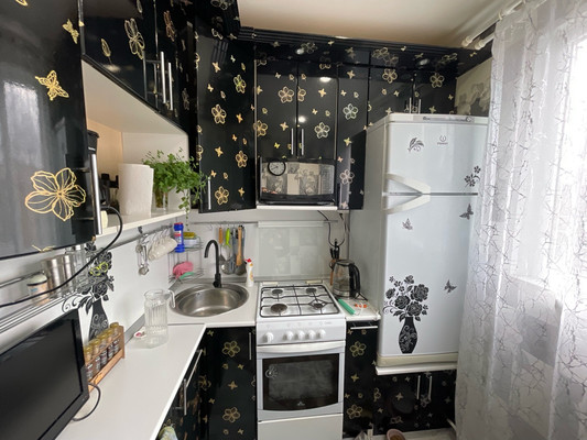 Продам двухкомнатную (2-комн.) квартиру, Вингиссара пр-кт, 99, Волосово г