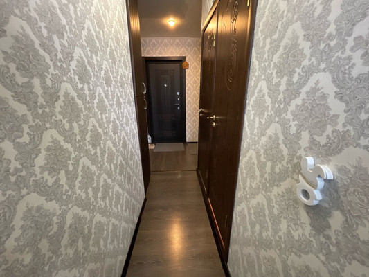 Продам двухкомнатную (2-комн.) квартиру, Вингиссара пр-кт, 99, Волосово г