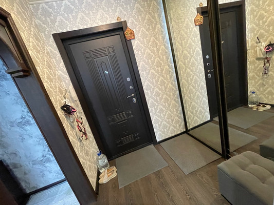 Продам двухкомнатную (2-комн.) квартиру, Вингиссара пр-кт, 99, Волосово г