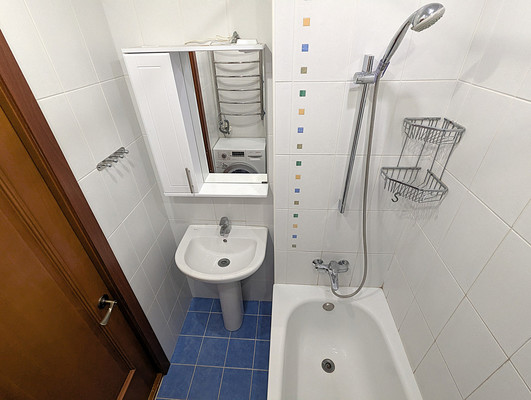 Продам двухкомнатную (2-комн.) квартиру, Подольская ул, 4, Северово д