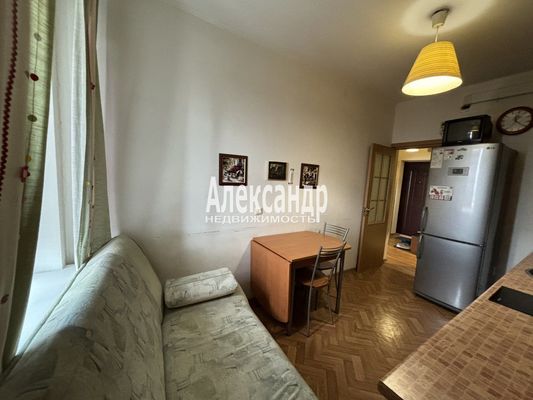 Продам однокомнатную (1-комн.) квартиру, Туристская ул, 10к1, Санкт-Петербург г