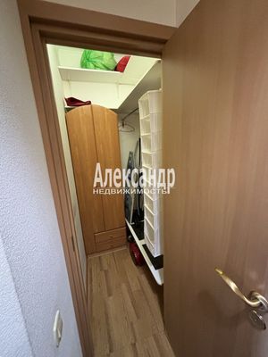 Продам однокомнатную (1-комн.) квартиру, Туристская ул, 10к1, Санкт-Петербург г