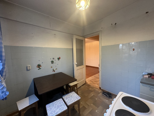 Продам трехкомнатную (3-комн.) квартиру, Мира ул, 90, Иркутск г