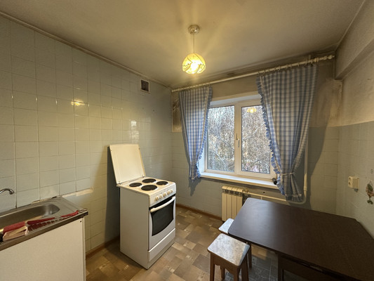 Продам трехкомнатную (3-комн.) квартиру, Мира ул, 90, Иркутск г
