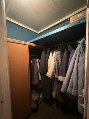 Продам трехкомнатную (3-комн.) квартиру, Мира ул, 90, Иркутск г