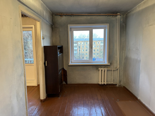 Продам трехкомнатную (3-комн.) квартиру, Мира ул, 90, Иркутск г