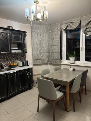 Продам трехкомнатную (3-комн.) квартиру, Матроса Железняка б-р, 31к1, Москва г