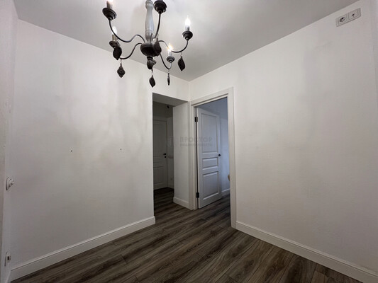 Продам двухкомнатную (2-комн.) квартиру, Нахимовский пр-кт, 23к5, Москва г