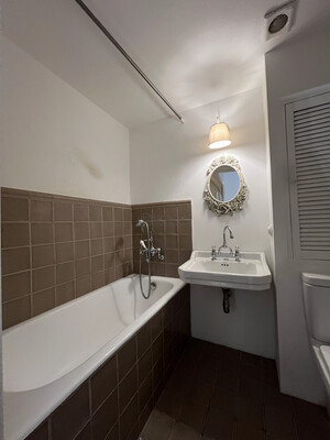 Продам двухкомнатную (2-комн.) квартиру, Нахимовский пр-кт, 23к5, Москва г