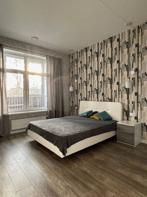 Продам двухкомнатную (2-комн.) квартиру, Революции ул, 52, Пермь г