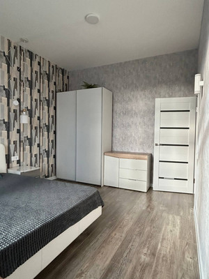 Продам двухкомнатную (2-комн.) квартиру, Революции ул, 52, Пермь г