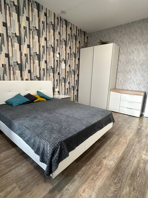 Продам двухкомнатную (2-комн.) квартиру, Революции ул, 52, Пермь г