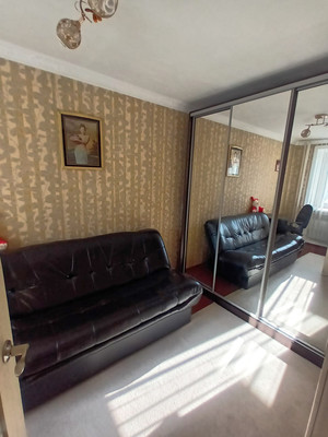 Продам трехкомнатную (3-комн.) квартиру, Шевченко ул, 32, Черемхово г