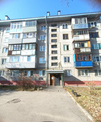 Продам трехкомнатную (3-комн.) квартиру, Островского ул, 40, Барнаул г
