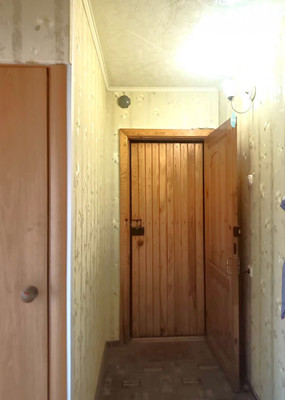 Продам трехкомнатную (3-комн.) квартиру, Островского ул, 40, Барнаул г