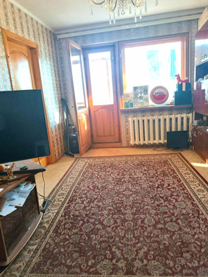 Продам трехкомнатную (3-комн.) квартиру, Островского ул, 40, Барнаул г