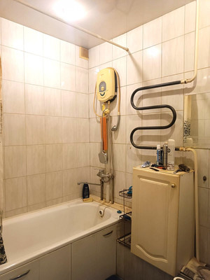 Продам трехкомнатную (3-комн.) квартиру, Островского ул, 40, Барнаул г