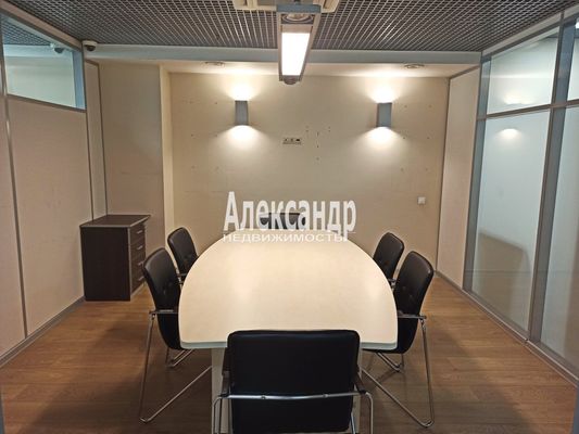 Сдам офисное помещение 247,3 м2, Новгородская ул, 23, Санкт-Петербург г