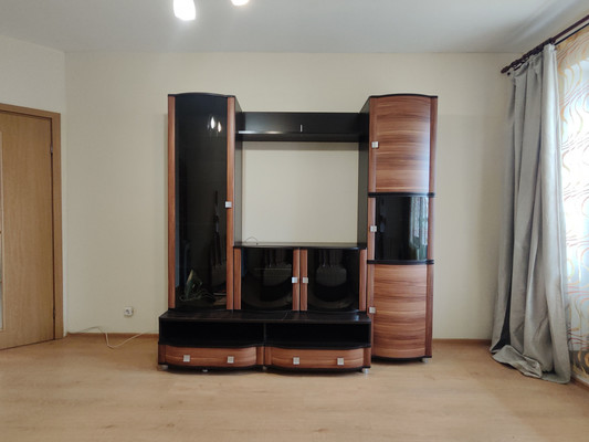 Продам однокомнатную (1-комн.) квартиру, Менделеева б-р, 5к1, Мурино п