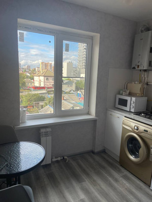 Продам однокомнатную (1-комн.) квартиру, Корницкого ул, 22, Новороссийск г