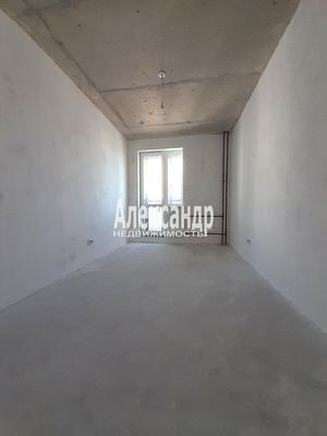 Продам однокомнатную (1-комн.) квартиру, Воронцовский б-р, 21к2, Мурино п