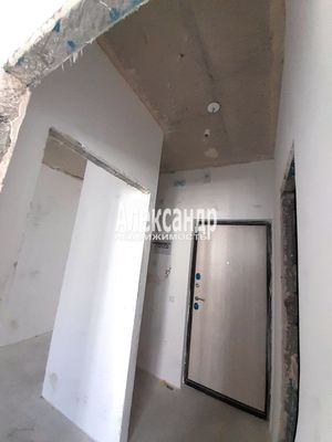 Продам однокомнатную (1-комн.) квартиру, Воронцовский б-р, 21к2, Мурино п