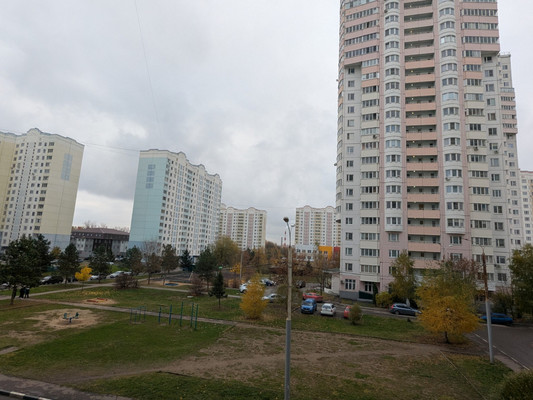 Продам однокомнатную (1-комн.) квартиру, Земская ул, 13, Чехов г