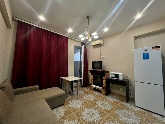 Продам однокомнатную (1-комн.) квартиру, Загородная (Центральный р-н) ул, 5к3, Сочи г