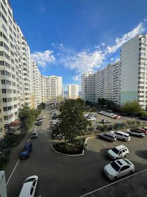 Продам двухкомнатную (2-комн.) квартиру, Ленина пр-кт, 107, Новороссийск г
