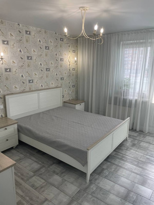 Продам двухкомнатную (2-комн.) квартиру, Ленина пр-кт, 107, Новороссийск г