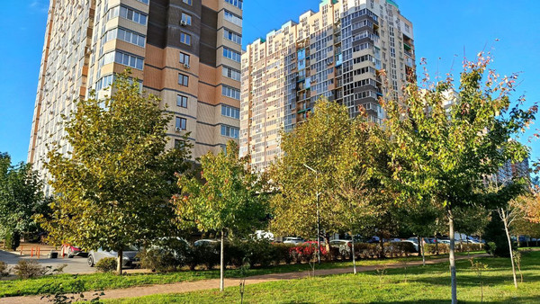 Продам трехкомнатную (3-комн.) квартиру, Степная ул, 1/1, Краснодар г