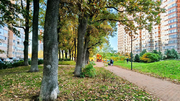 Продам трехкомнатную (3-комн.) квартиру, Степная ул, 1/1, Краснодар г