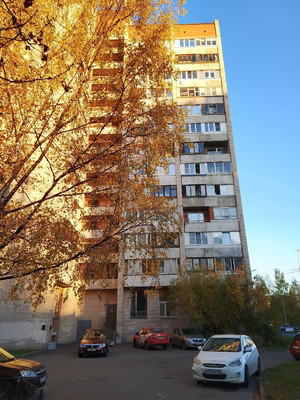 Продам комнату в 6-комн. квартире, Брестский б-р, 17А, Санкт-Петербург г