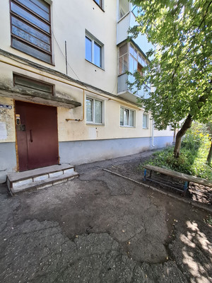 Продам трехкомнатную (3-комн.) квартиру, Свердлова ул, 39, Октябрьский г