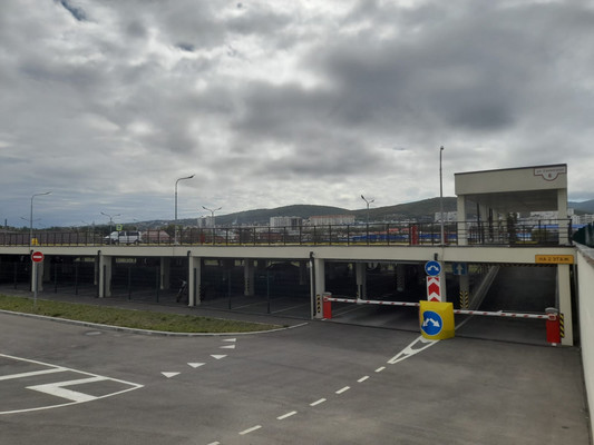 Продам машиноместо 13 м2, Солнечная ул, 6, Цемдолина с