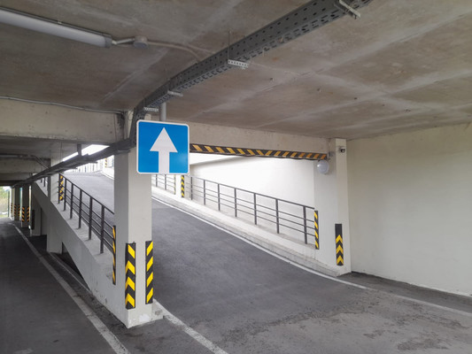 Продам машиноместо 13 м2, Солнечная ул, 6, Цемдолина с