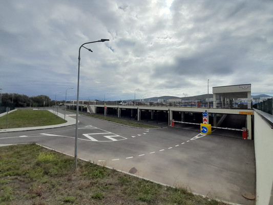 Продам машиноместо 13 м2, Солнечная ул, 6, Цемдолина с