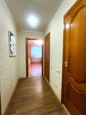 Продам трехкомнатную (3-комн.) квартиру, Бондаренко ул, 22, Казань г