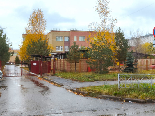 Продам трехкомнатную (3-комн.) квартиру, Бондаренко ул, 22, Казань г