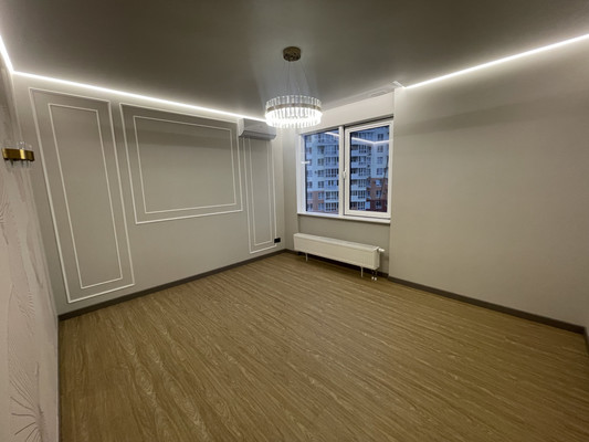 Продам двухкомнатную (2-комн.) квартиру, Никанорова ул, 4В, Симферополь г