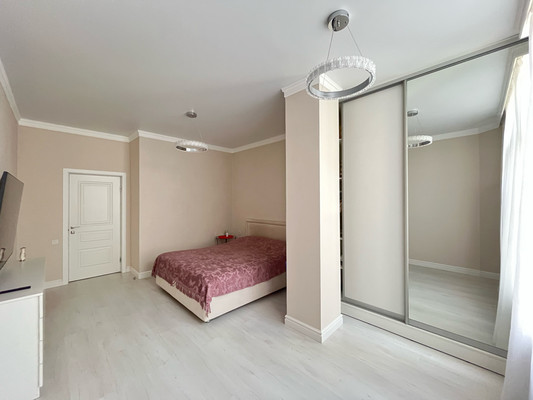 Продам двухкомнатную (2-комн.) квартиру, Тлостанова ул, 28, Нальчик г