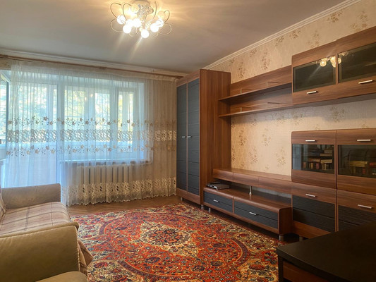 Продам трехкомнатную (3-комн.) квартиру, санаторий Русское поле ул, 1, Гришенки д