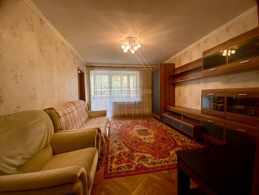 Продам трехкомнатную (3-комн.) квартиру, санаторий Русское поле ул, 1, Гришенки д