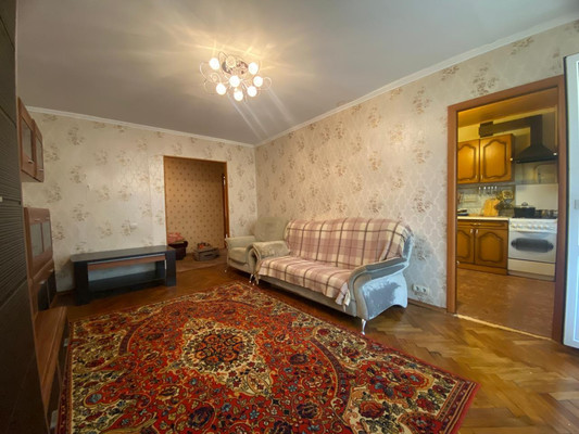 Продам трехкомнатную (3-комн.) квартиру, санаторий Русское поле ул, 1, Гришенки д